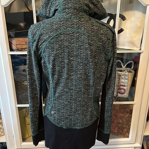 Lululemon Daily Practice Full Zip - Picture 9 of 9